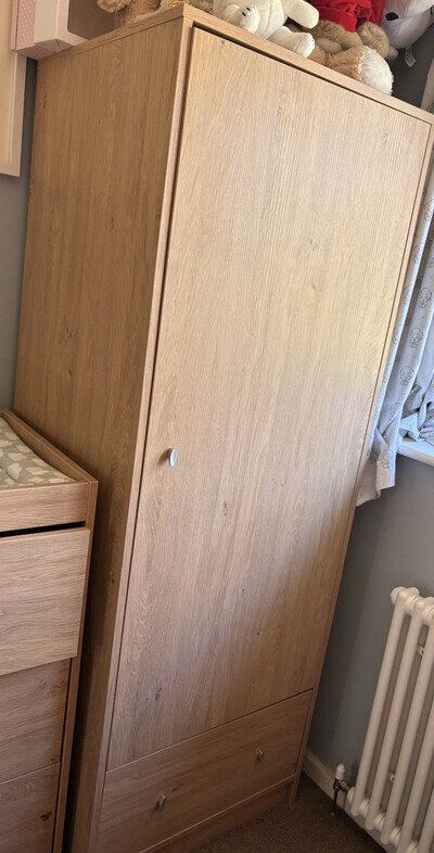 Children's Oak Bedroom Set - Wardrobe, Chest of Drawers, Bedframe, Changing Tab…